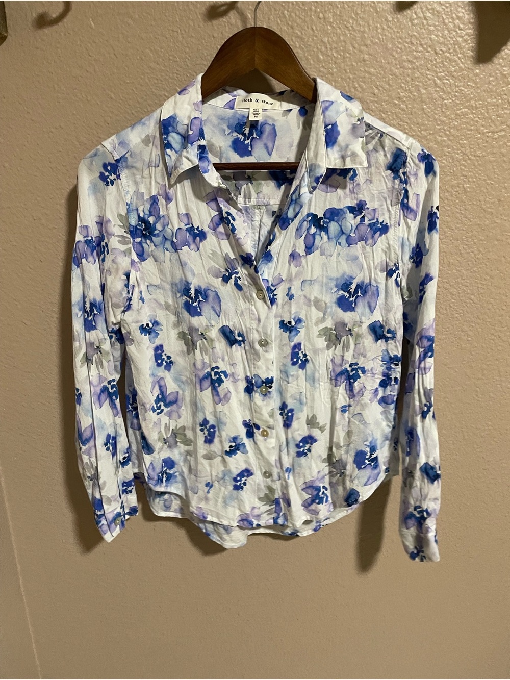 cloth & stone White Button-Down Shirt with Blue Floral Print